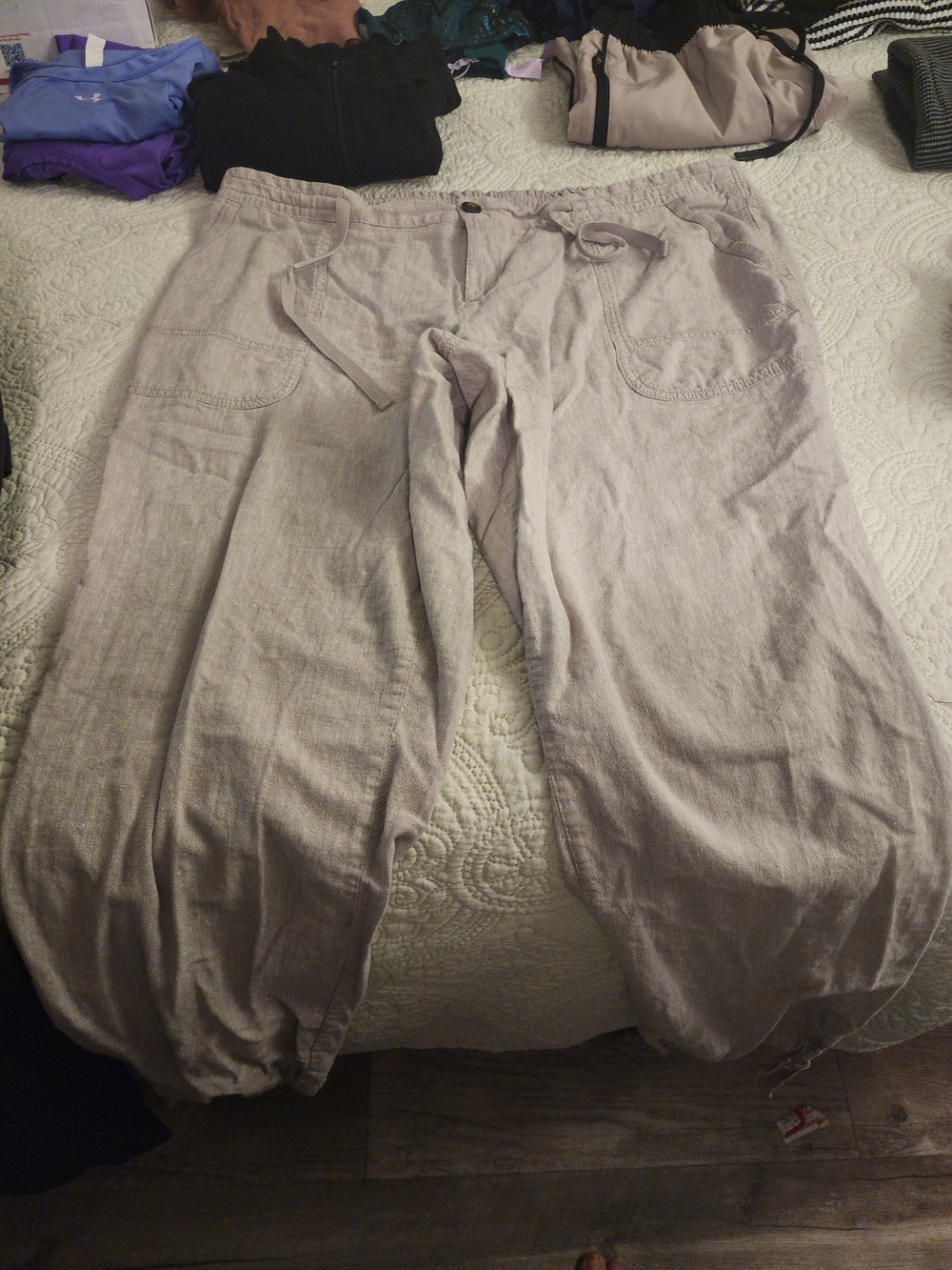 Columbia Light Taupe Drawstring Capris